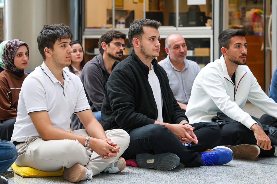 Bilim Kafe: “Gazze'de Öğrenci Olmak” Söyleşisi etkinliğinden bir kare
